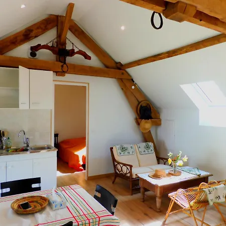 Jacquada Apartment *